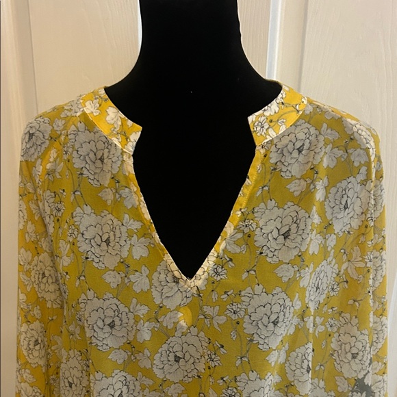 CAbi Yellow and White Floral Tunic - Picture 3 of 9
